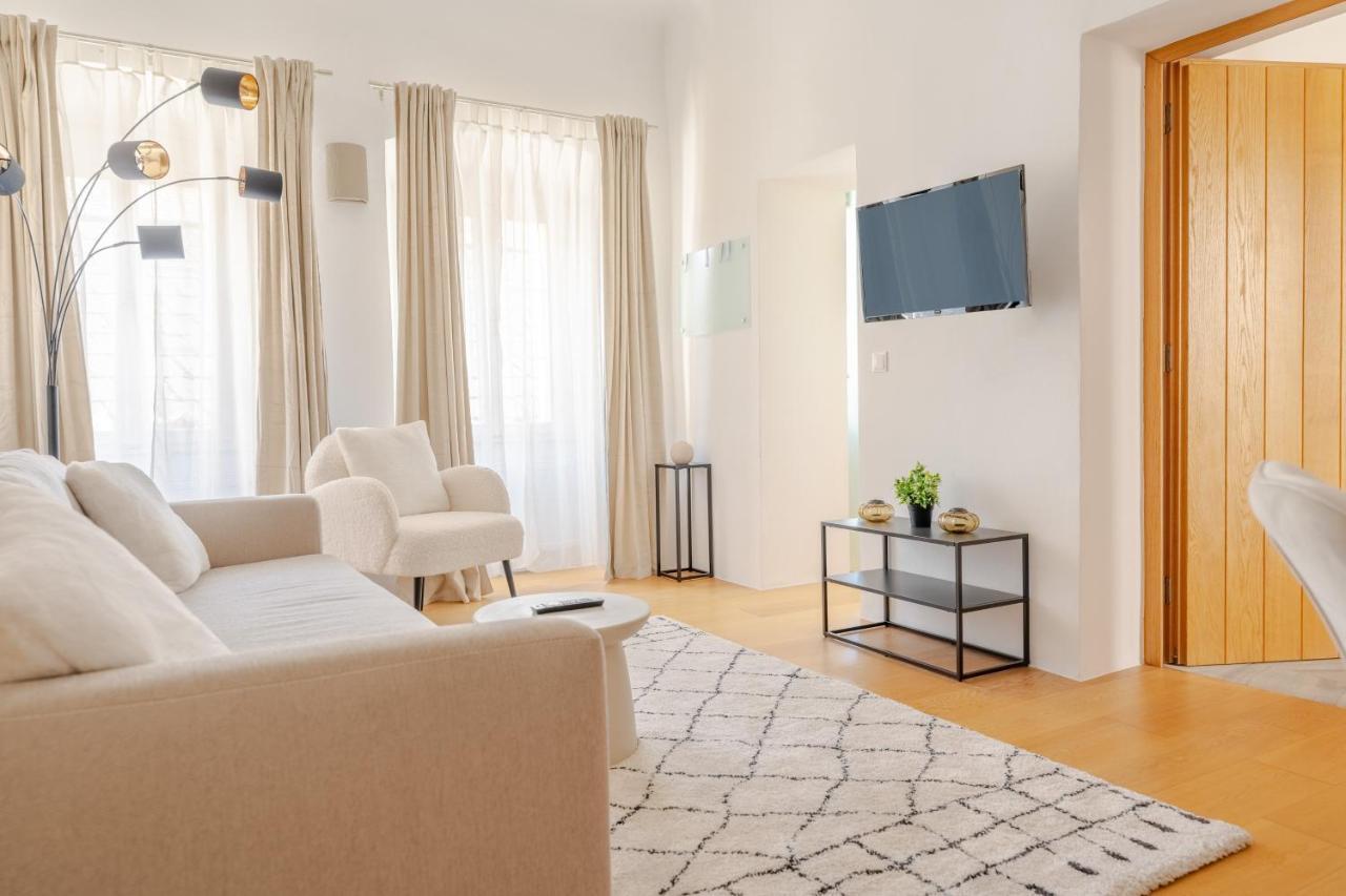Cozy-City Appartement クレムス アン デル ドナウ エクステリア 写真